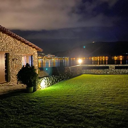 The Little Stone House By The Lake Kastoria Buitenkant foto