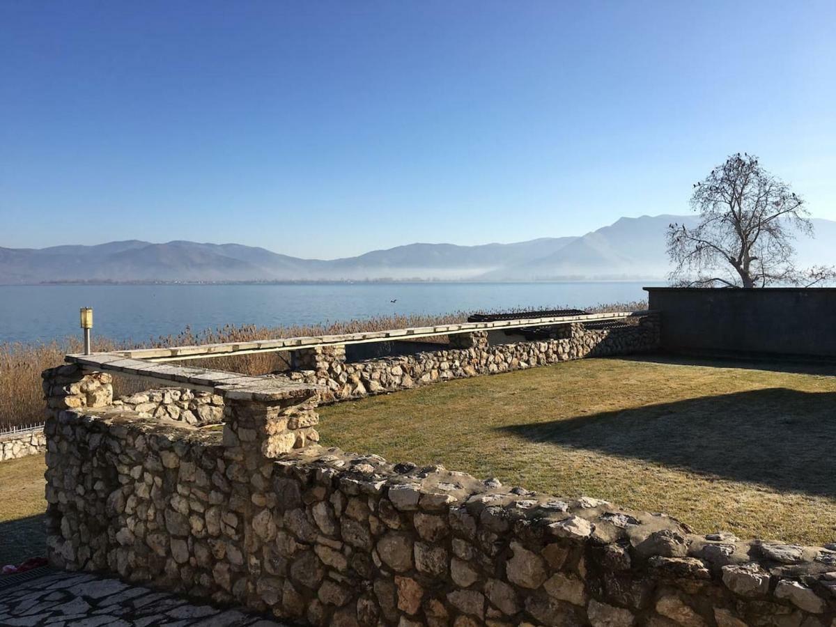 The Little Stone House By The Lake Kastoria Buitenkant foto
