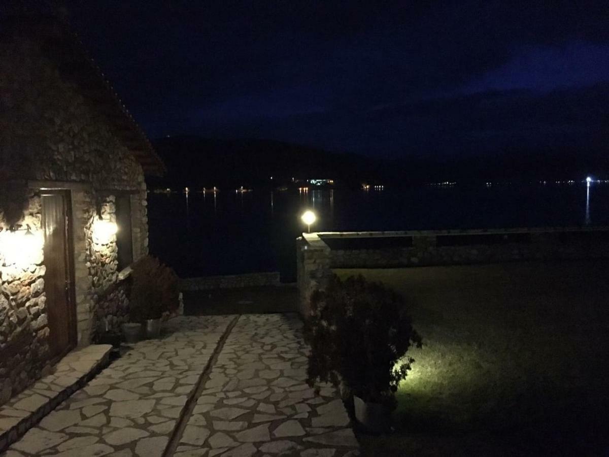 The Little Stone House By The Lake Kastoria Buitenkant foto