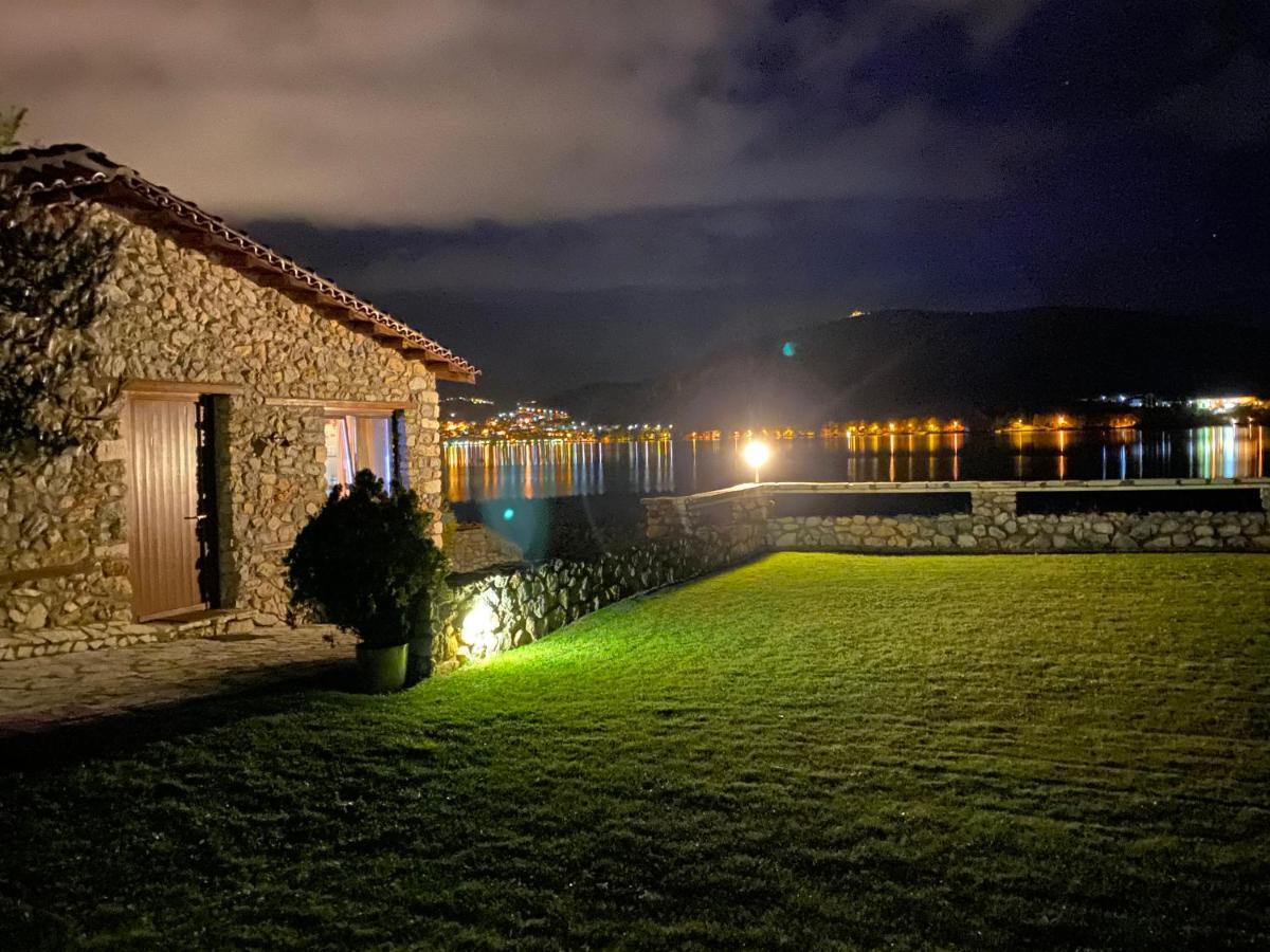 The Little Stone House By The Lake Kastoria Buitenkant foto
